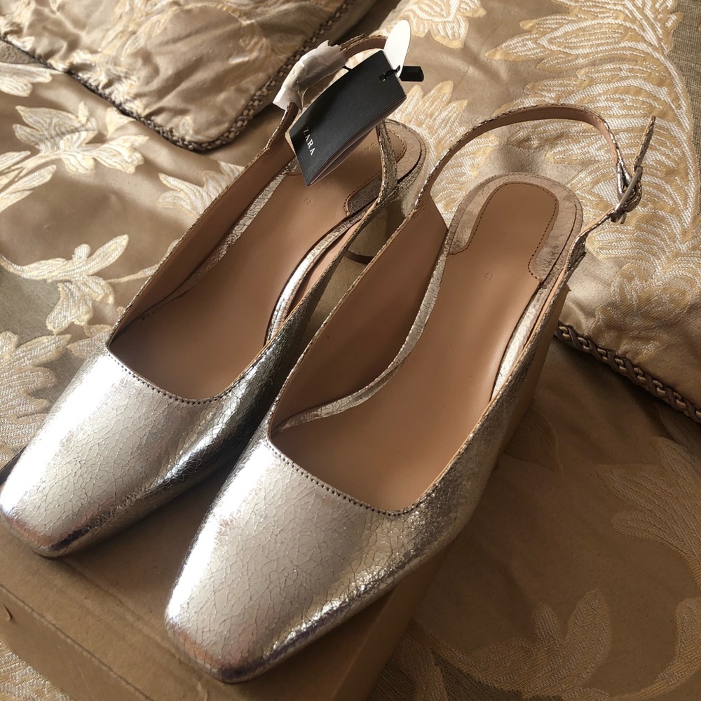 NWT Zara silver shoes size 6.5